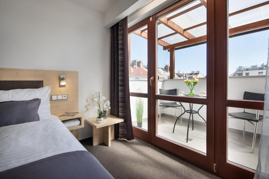 Prague Season Hotel - Resim 22