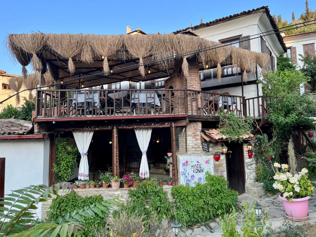 The building in which the homestay is located