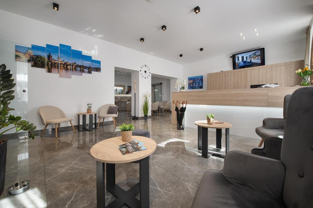 Prague Season Three Stars - Resim 5