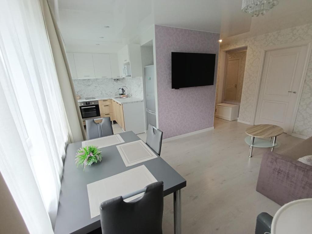 TV a/nebo společenská místnost v ubytování New Comfortable Apartment in center