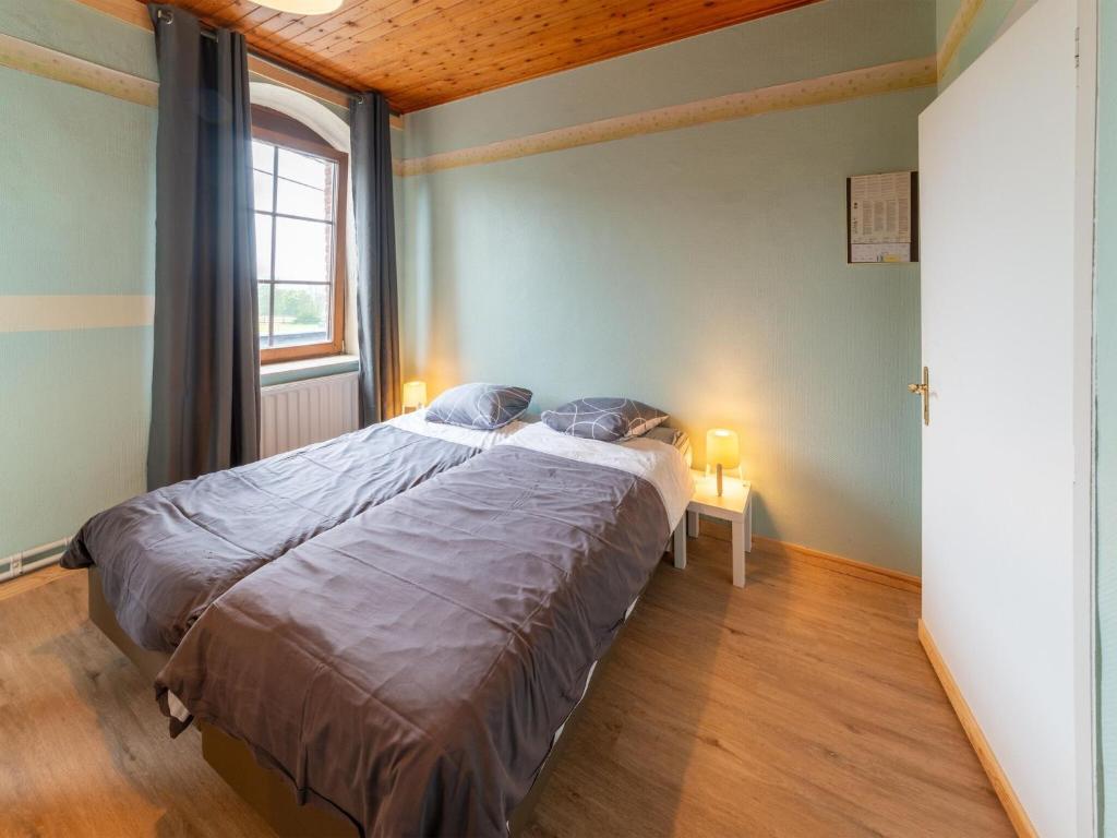 Postel nebo postele na pokoji v ubytování Country House Ardennes with Pool and Sauna