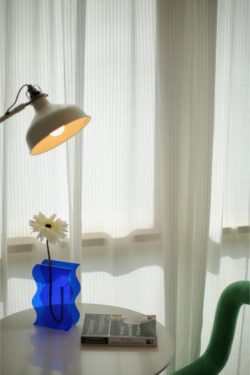 Fotografie z fotogalerie ubytování Afiniti 2BR Sunlit Designer - 3 Min To Legoland v destinaci Iskandar Puteri