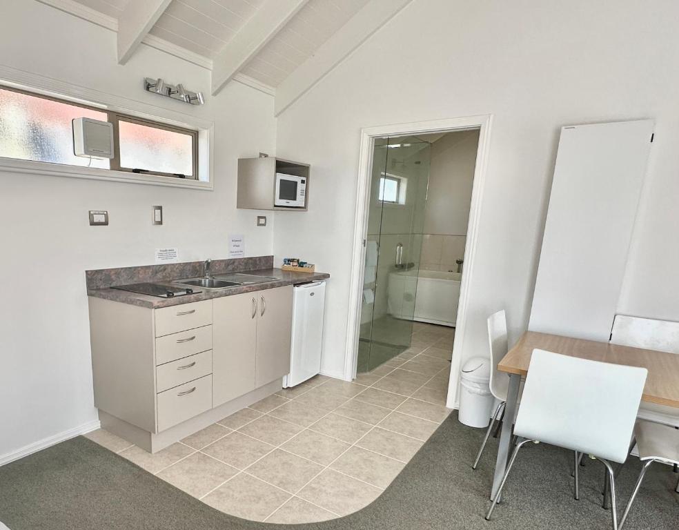 The Olive Motel - Resim 26