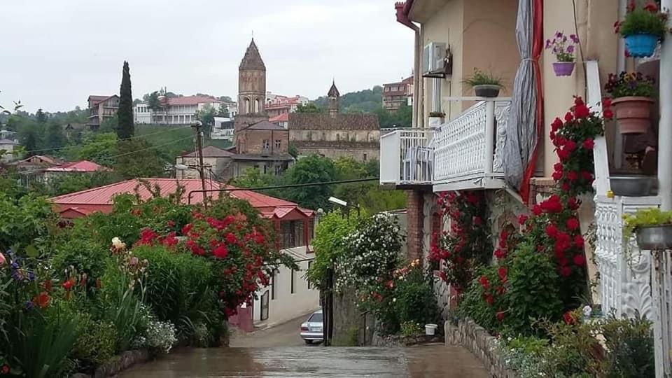 Edifici on està situat l'hostal o pensió