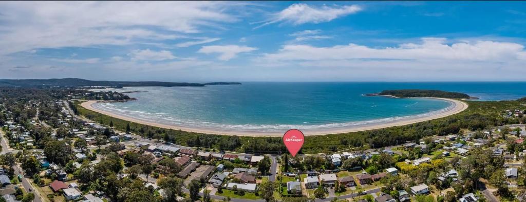 Blissful Beachfront Apartment Broulee - Housity