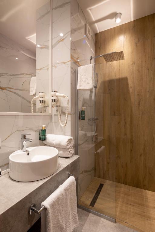 Hotel Serenity Timisoara - Resim 23