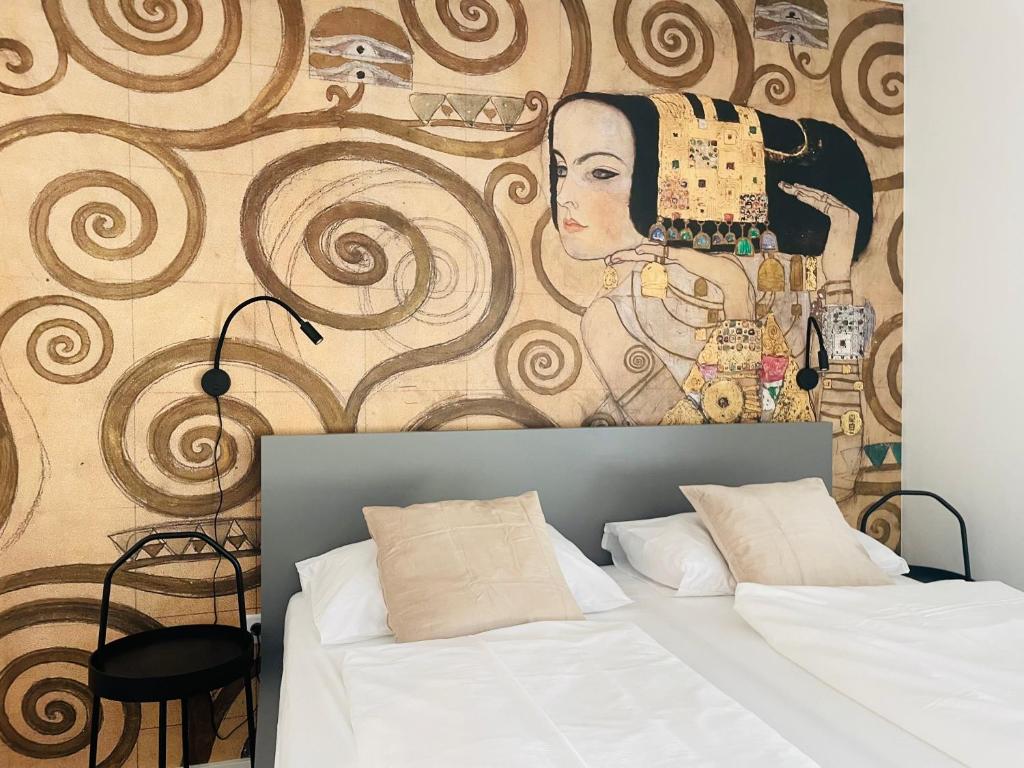 
One-Bedroom Apartment with Balcony
