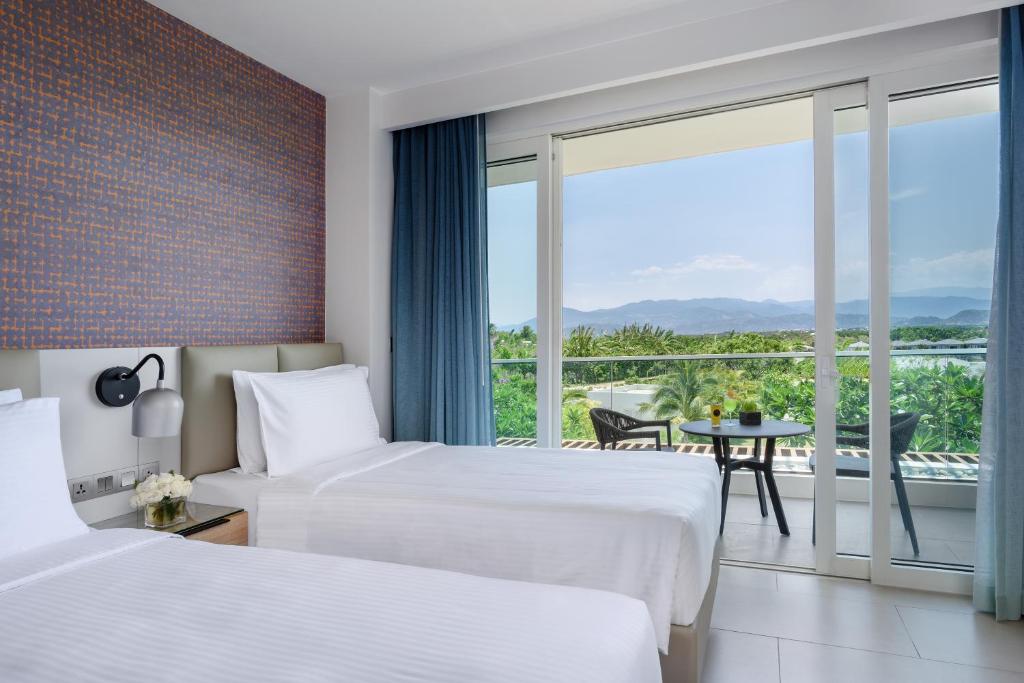 2 Bedrooms Villa, with Terrace, Ocean View - 1 King & 1 Twin