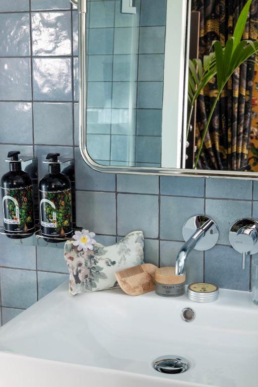 Hôtel Ginette à la Folie & Spa - Resim 34
