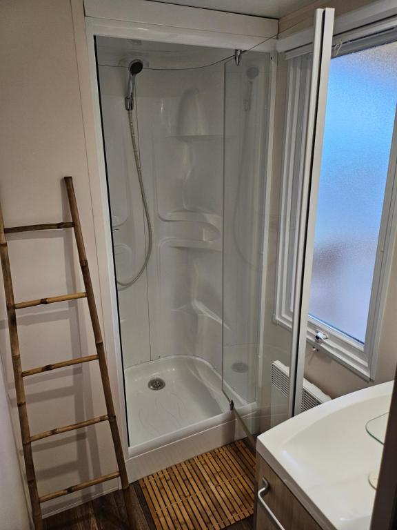 Koupelna v ubytování Mobil home vue mer