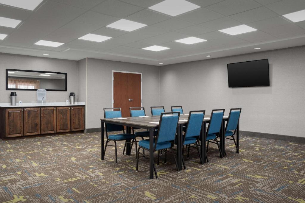 Hampton Inn by Hilton Panama City Beach photo