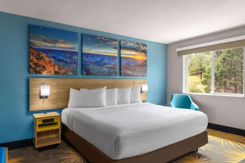 Postel nebo postele na pokoji v ubytování Days Inn by Wyndham Williams