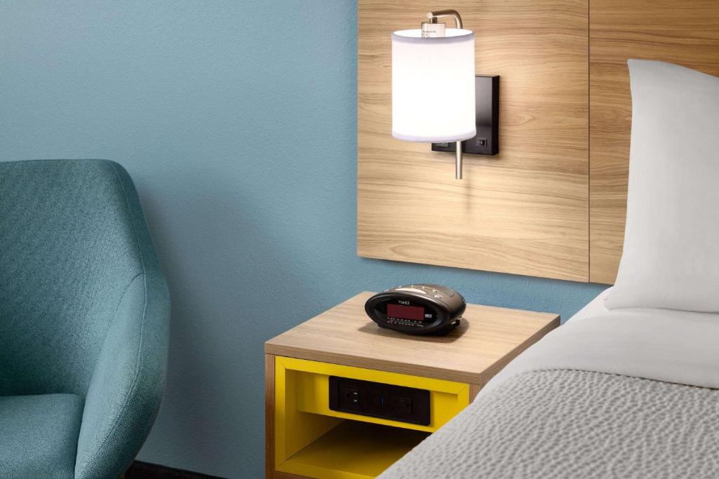Postel nebo postele na pokoji v ubytování Days Inn by Wyndham Williams