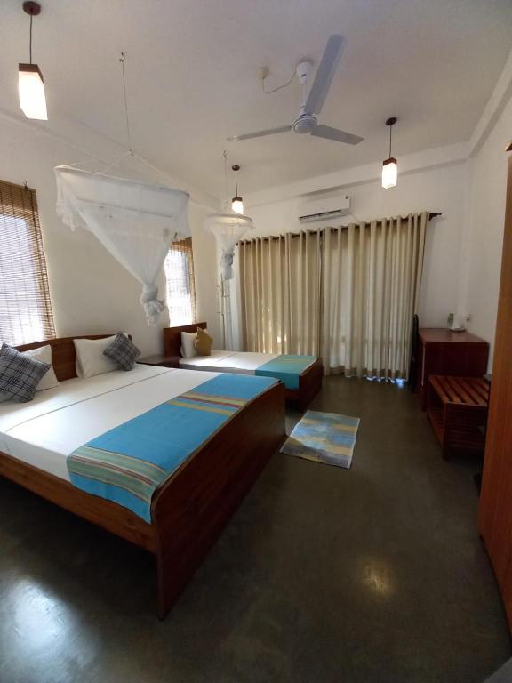 Blue Sands Beach Resort - 2