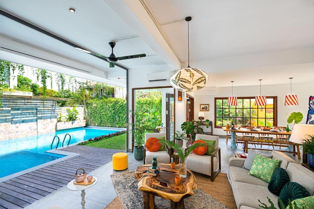 Bazén v ubytování Oriental Botanica Estate Vesta Collections nebo v jeho okolí