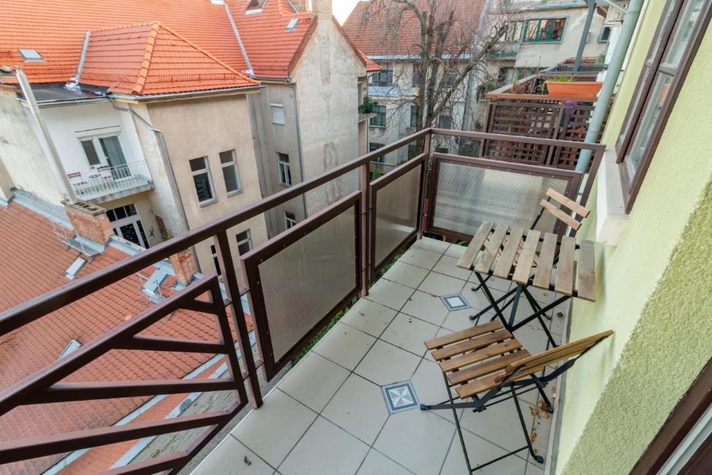 A balcony or terrace at DONATICOEUR Residence