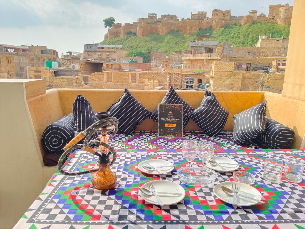 Balkon atau teras di Hotel Shahiraj Jaisalmer