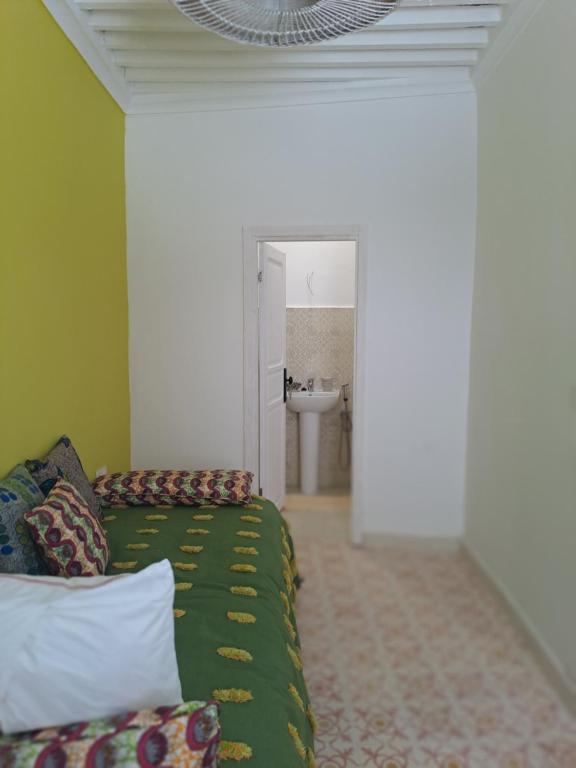 SUMMER HOUSE TANGER - Eenpersoonskamer Met Badkamer