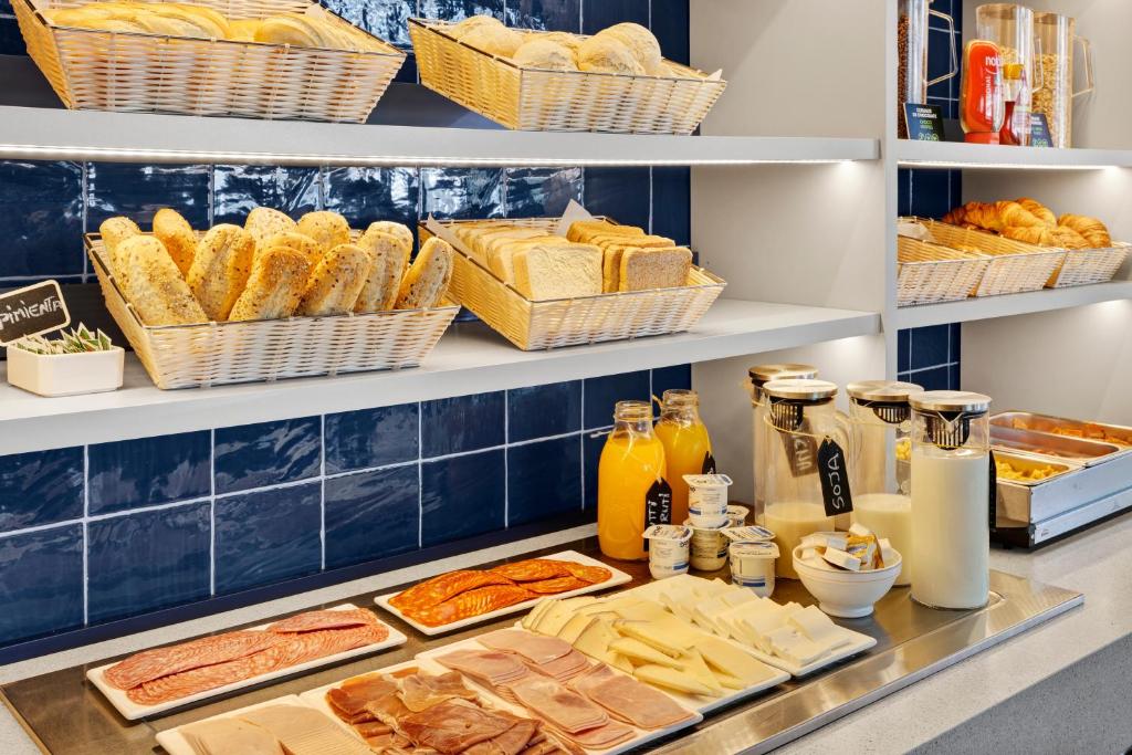 B&B HOTEL Zaragoza Centro - Resim 18