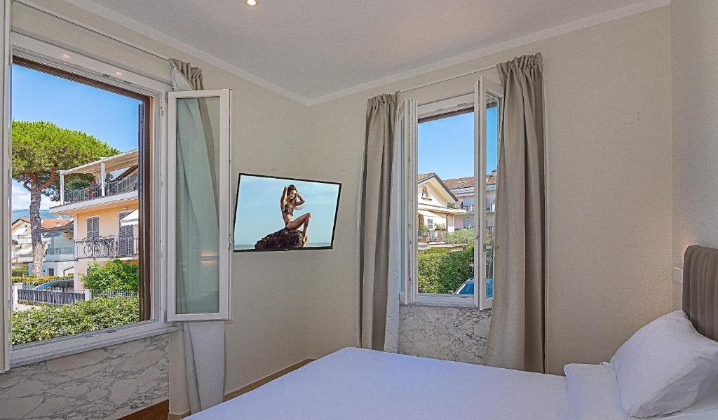 TV a/nebo společenská místnost v ubytování Hotel Eura