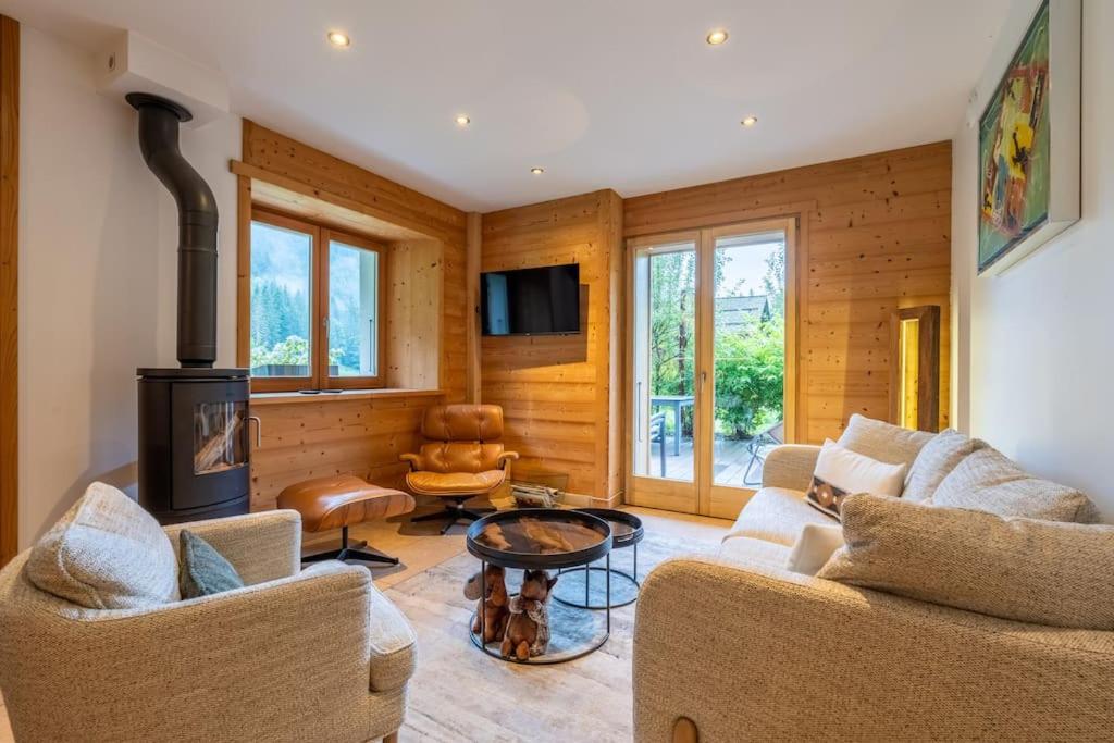 Μια τηλεόραση ή/και κέντρο ψυχαγωγίας στο Chalet le 4 - numéro 1