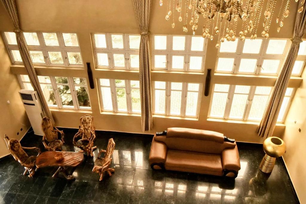 Gallery image of this property