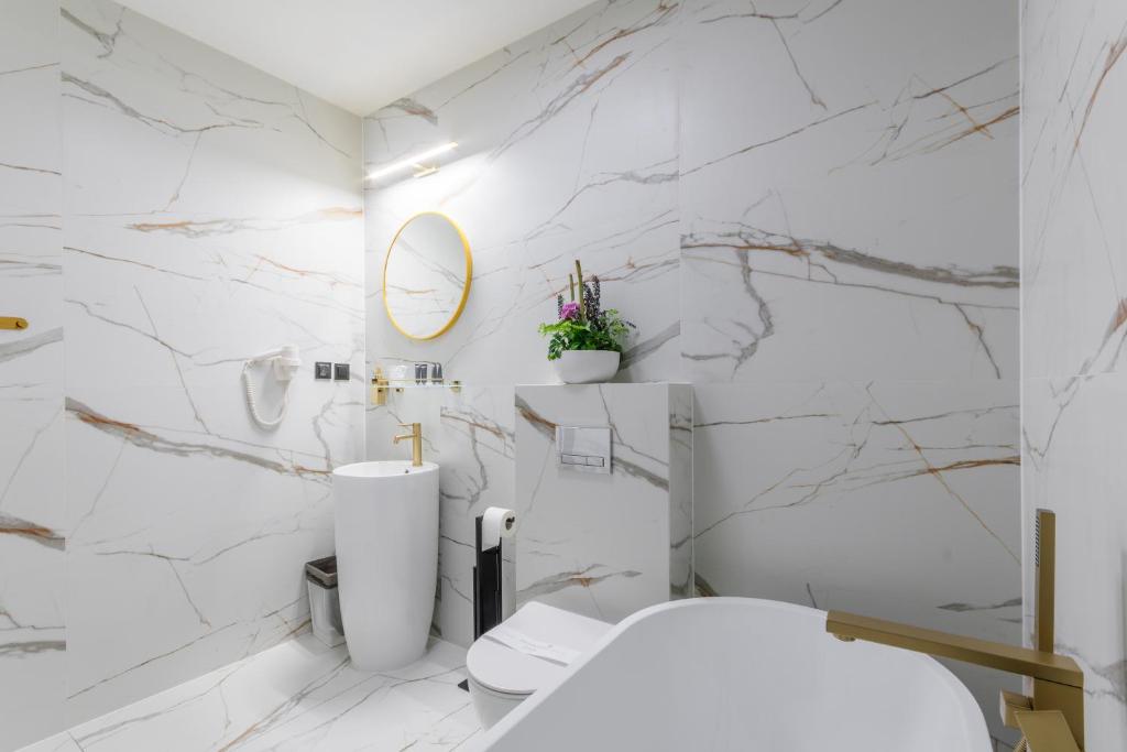 Kúpeľňa v ubytovaní Hotel Lantier Wellness & Spa
