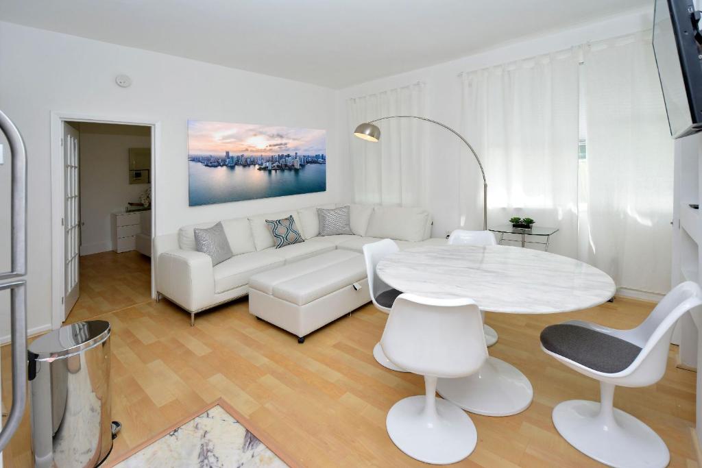 Art Deco Miami Apartment Miami South Beach Apartments