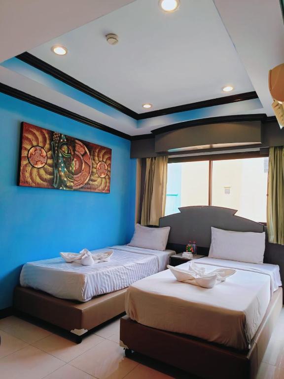 
Twin Room with Balcony
