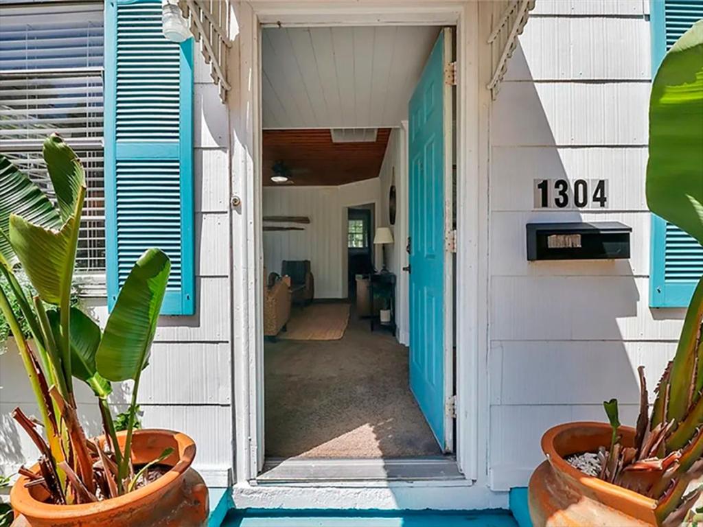 Φωτογραφία από το άλμπουμ του Picturesque Bungalow in Savannah στη Σαβάνα