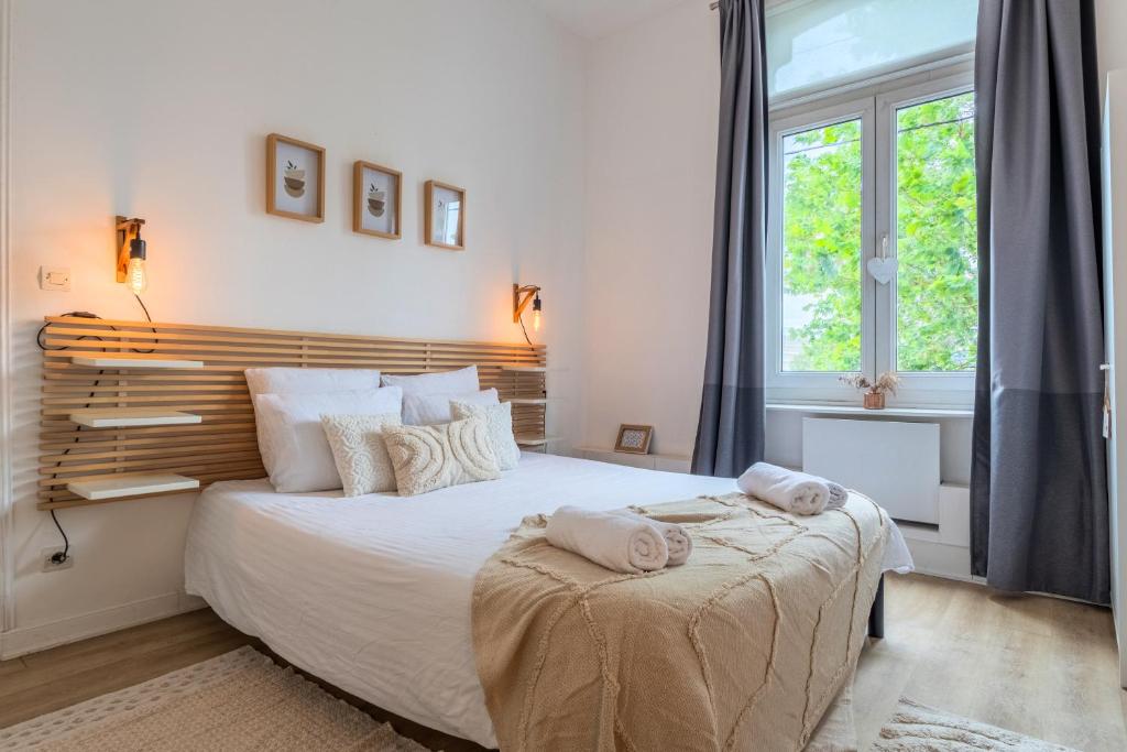 Photo de la galerie de l'établissement T2 en face du Tramway et proche de lille, à Marquette-lès-Lille