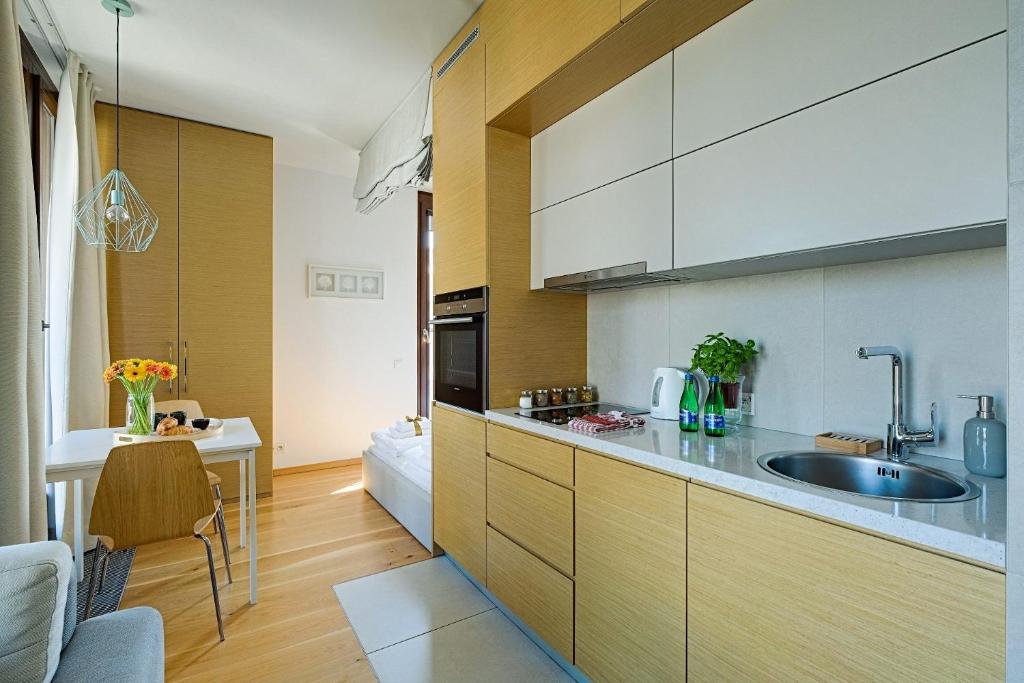 ApartHotel Kolejowa Apartamenty - Resim 43