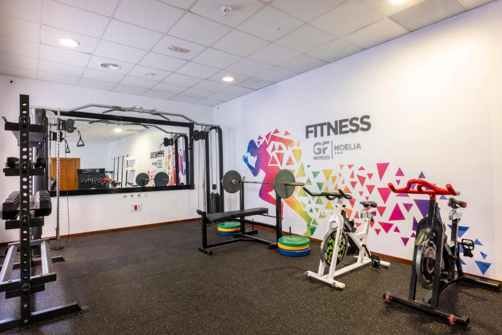 Fitness centrum a/nebo fitness zařízení v ubytování GF Noelia
