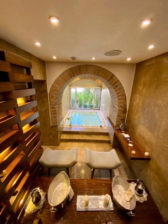 Bazén v ubytování Illa Experience Hotel nebo v jeho okolí