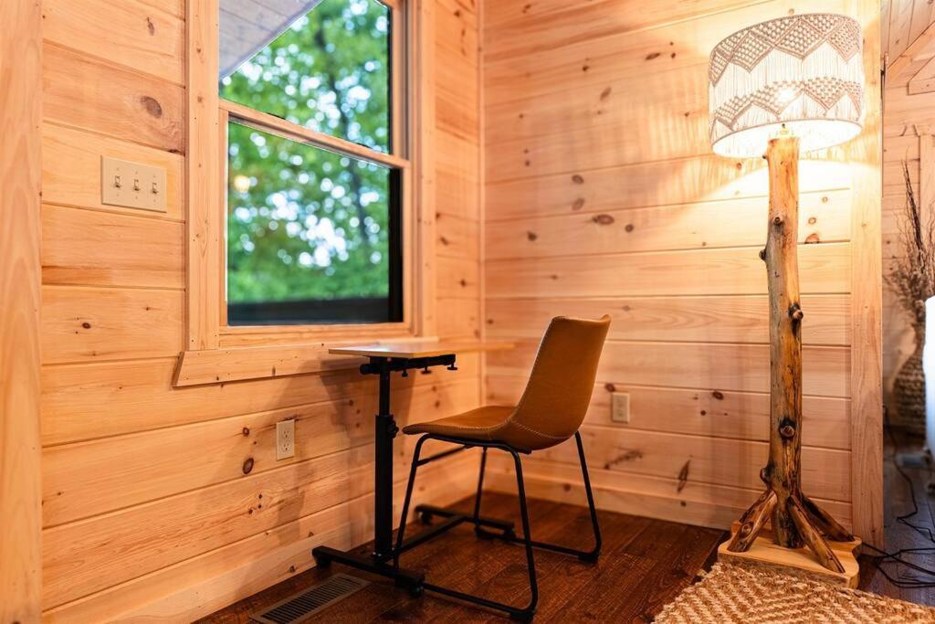 Fotografie z fotogalerie ubytování Luxe Family Cabin 8 min to Downtown Blue Ridge v destinaci Blue Ridge