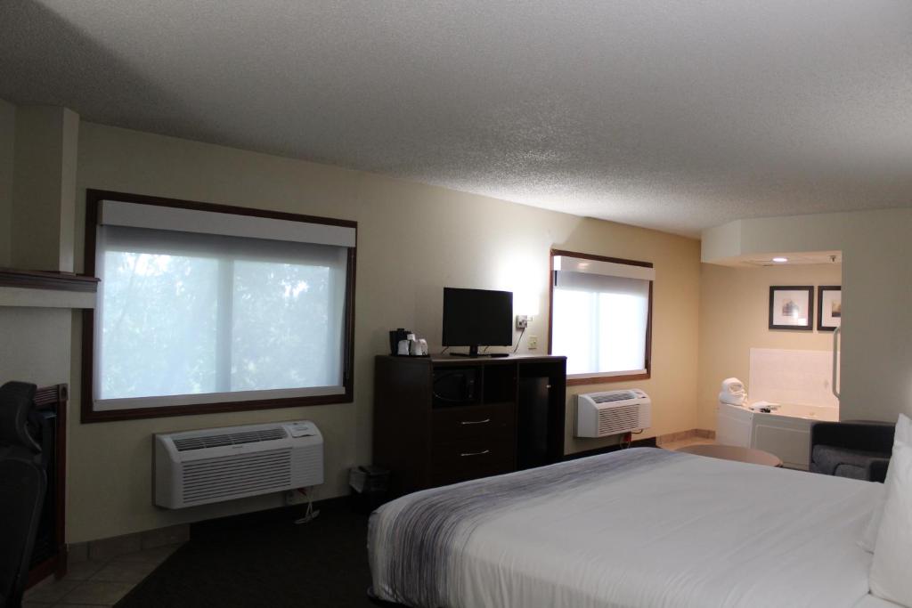 AmericInn by Wyndham Windsor Ft. Collins photo