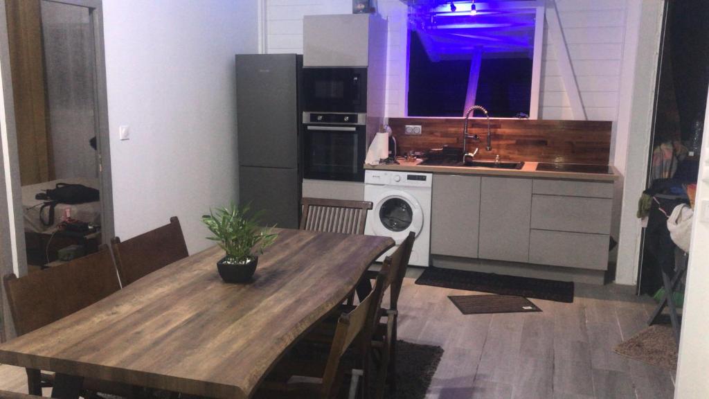 Kuchyň nebo kuchyňský kout v ubytování Hibiscus Paradise