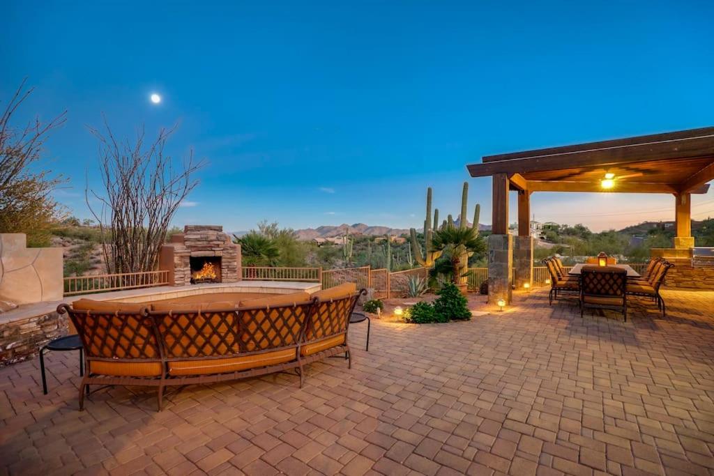 Αίθριο ή υπαίθριος χώρος στο The Refuge - 4BR home in Fountain Hills