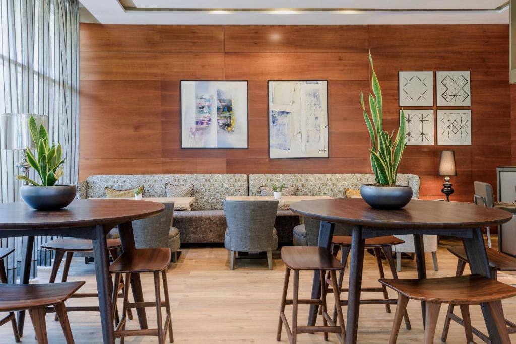 Posezení v ubytování AC Hotel Guadalajara by Marriott, Spain