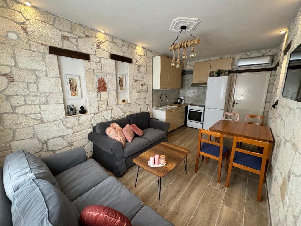 Stone Apartment 3