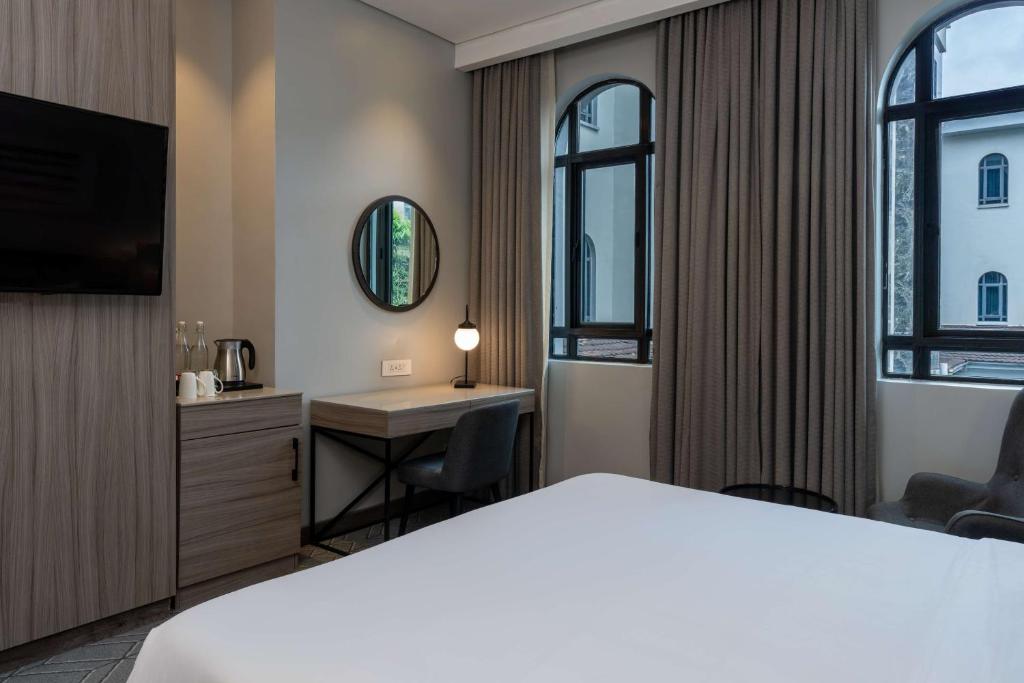Radisson Lagos Ikeja - Superieure Kamer Met Uitzicht Op Het Zwembad