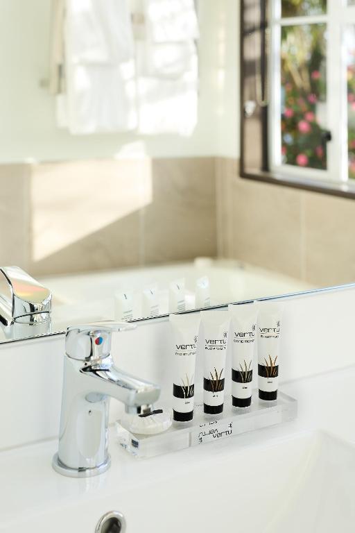 Pavilions Hotel - Resim 17