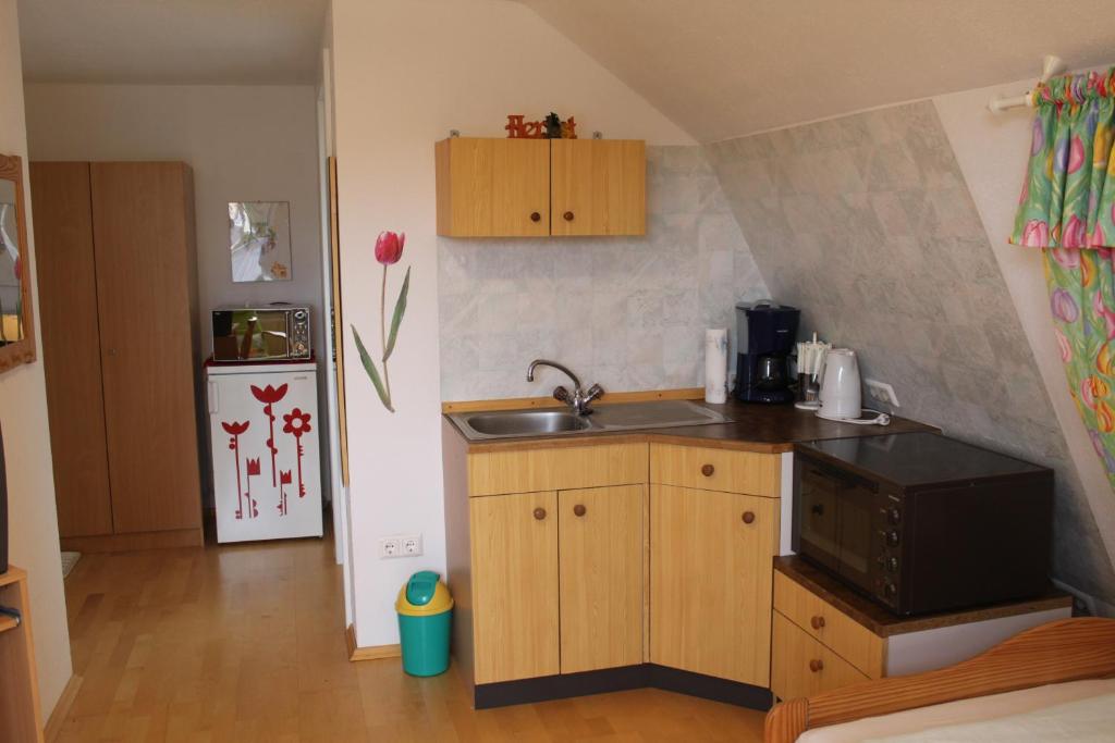 Kuchyňa alebo kuchynka v ubytovaní Haus Linda