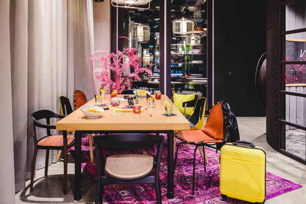 Moxy Poznan Airport - Resim 25