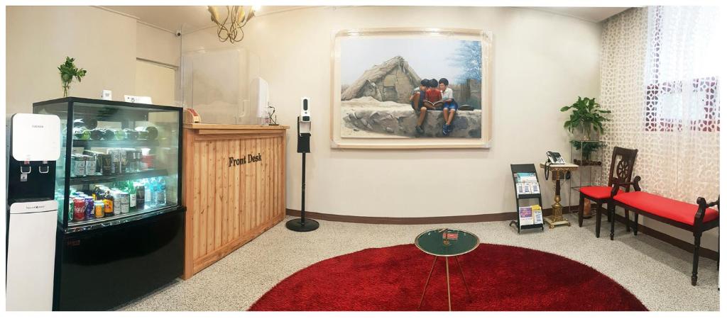 TV a/nebo společenská místnost v ubytování Delta Hotel