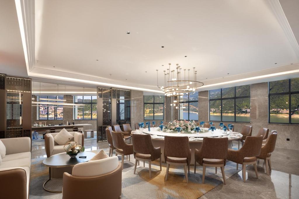 Posezení v ubytování Home2 by Hilton Chongqing Wushan