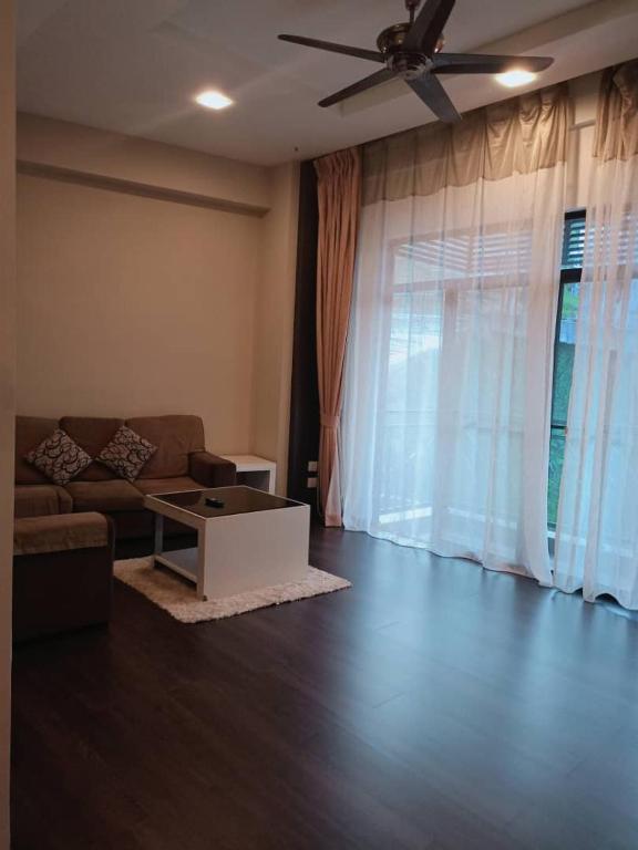 Posezení v ubytování Hills Aranda Nova Hotel
