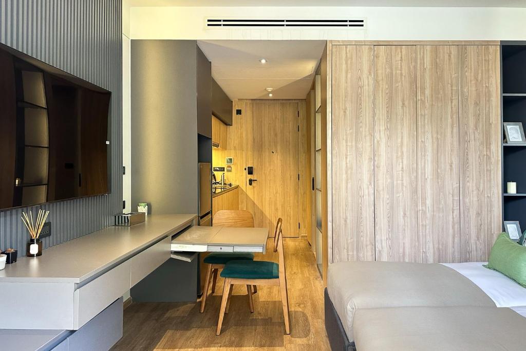 La Green Hotel and Residence - 12