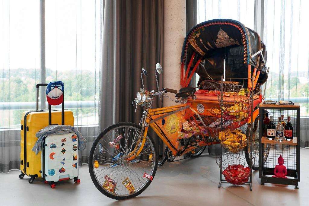 Moxy Cologne Bonn Airport - Resim 21