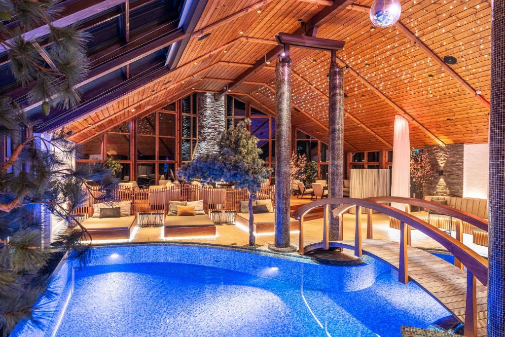 Taxi Von Nova Park Conference Knivsta Zum Flughafen Kosten www.booking.com